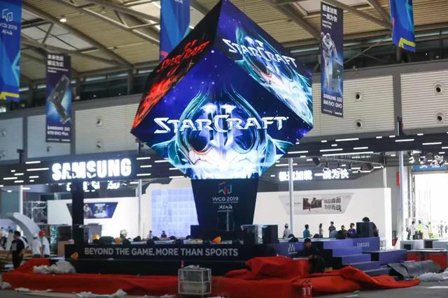  电竞新星闪耀赛场，青年选手勇夺桂冠