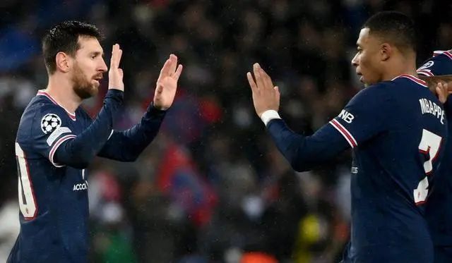  姆巴佩超神发挥巴黎大胜马赛