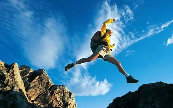  后防失误痛失好局，领先优势化为乌有