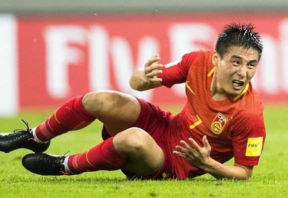  布斯塔决胜盘突然发力，连赢六局锁定胜局